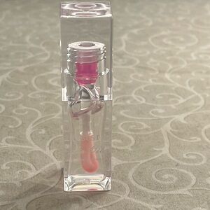 NWT Qibest Lip Oil- slight color change